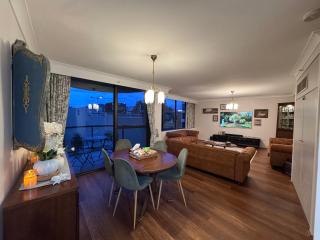 Garden Gallery - Tranquil Luxury Retreat - 5