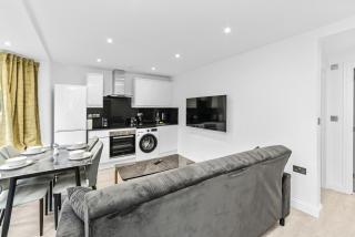 Lux flat- Sleep 5-2 min walk- Perivale Station - 3