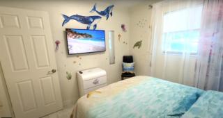 Escape near to Siesta Key with Hot Tub, BBQ, and Fireplace - 4