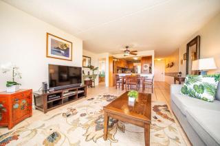 Kihei Akahi D402 · AKH D402 2BD Condo Across Beach Ocean View AC - 3