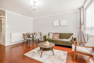 Lux 3BR Flat near Regents Park - 4