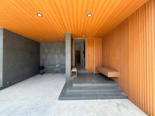 Luxury 3-Bedroom Pool Villa Long One B9 with Panoramic Chalong Bay View - 4