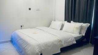 The Peacock Mansion - 7