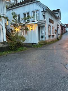 Stathelle Heritage Retreat - Studio Apartment - 9