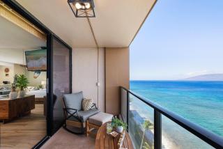 Mahana 1202 · MA 1202 OceanFront Penthouse Studio in Kaanapali - 3