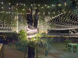 The Gooseneck Hotel and Restaurant - 2