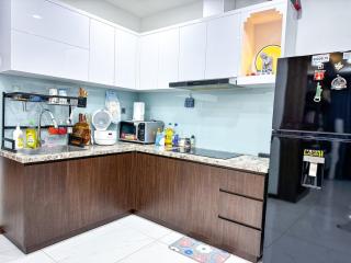 Perfect sunset city view common space shared - 1