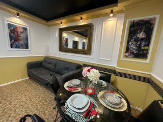 Courtyard Central Premium Apartment - 3