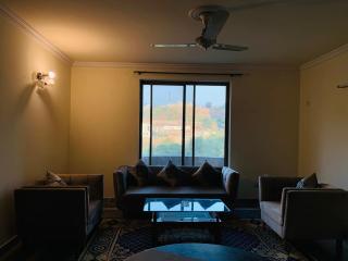 Majestic Comfort Inn - 0