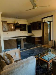 Majestic Comfort Inn - 7