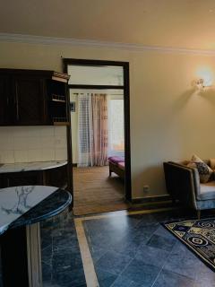 Majestic Comfort Inn - 5