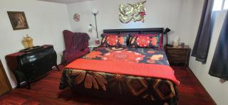 Comfortable Cozy Living Space, Kent WA - 6