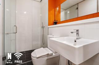 Arcoris Mont Kiara 3 min to 163mall 2 Bed - 8