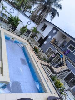 Luxury 1 Bedroom & Parlor GRA IKeja - 2