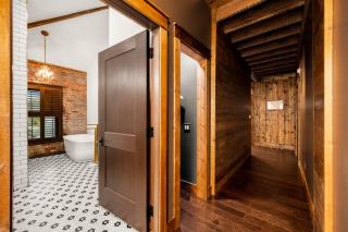 The Chandler Hotel - 9