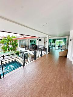 The White House Kamala II - 3