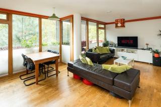 Central London Gem: Modern 1BD with Balcony - 1