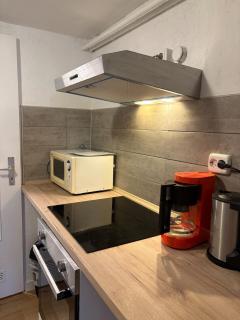 Renovated apartment near Büdingen with single beds - 9