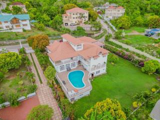 Villa Amore Jamaica - Between Montego Bay & Ochi Rios Includes Cook - 0