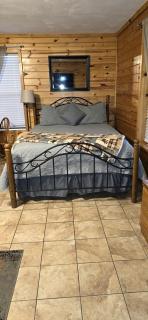 Charming Cabin Rental Perfect for Couples in Carroll County, Arkansas - 7