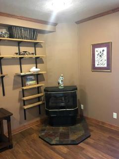 Gorgeous Vacation Cabin for Groups with Stylish Interior near Huntington, West Virginia - 1