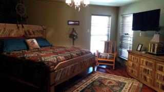 Cozy Albuquerque Casa Rental with Mountain Views for a Relaxing Getaway - 9