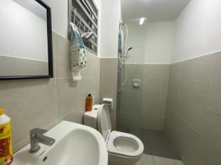 Adelya D'Alanis KLIA - 9