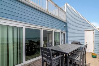 Oceanfront Joe's Place - 4