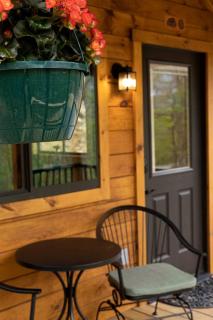 Cozy Log Cabin with a Hot Tub near Seneca Rocks, West Virginia - Perfect for a Romantic Glamping Getaway to the Mountains - 9