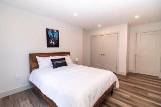 Corporate Stays Margaretta 1 Bedroom w Den - 9