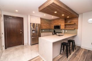 Corporate Stays Margaretta 1 Bedroom w Den - 8