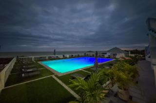 Majestic Heights Bed & Breakfast - 4