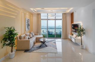Luxury 3 BR w Floating Bed in Dubai Marina DEC 902 - 0