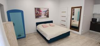 Cichy Zaułek 9A - 1