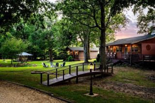 Cute Cabin Great for Family Getaways in Afton, Oklahoma - 4