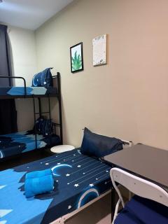 Big Big Big family escape 4BR side pool view, Ipoh - 4