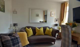 Free Parking, Near Airport, Aberdeen Uni and ARI - 8