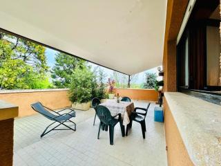 Crono Apartment - Terrazza vista piscina - 1