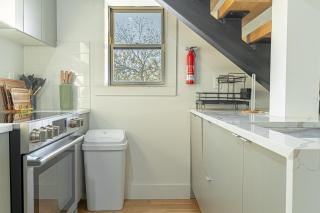 Charming Penthouse Brooklyn Getaway w Patio Terrace - 3