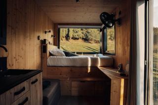 Parcel Tiny House Barroux, entouré par les lamas près du Mont Ventoux - 5