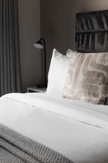 Skyline Serenity: Exquisite 3-Bedroom Ultra-Luxury Penthouse - 5