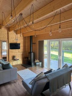 Lake Lodge at Farthings Farm - 3