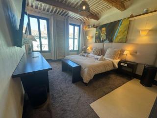 Auberge Nostradamus, Appartement 4 - 7