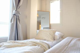 Calm City Studio By BookLapland - 4