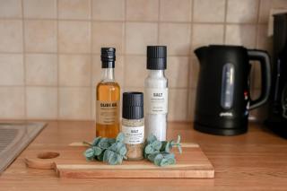 Calm City Studio By BookLapland - 1