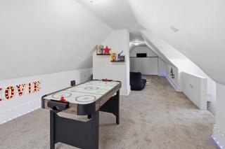 Brand NEW King Suite| Movie/Game Room| Coffee Bar - 8