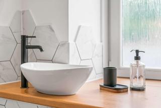 Stylish 4 Bed-Town Centre - 2