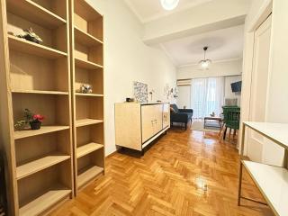 Cozy Athenian Nest Getaway - 2