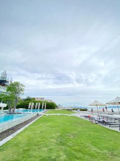 Veranda Residence - Beach Front By SS - 0