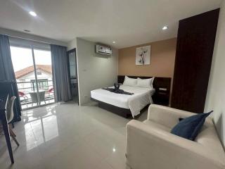 Patong gray house - 9